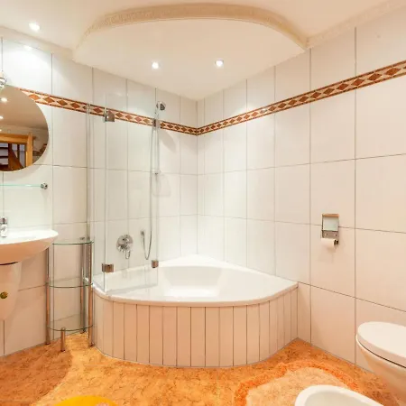 Heritage Holiday In Kirchberg With Sauna * 티롤 키르흐베르크